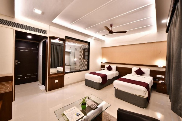 Click Hotel Sagar Plaza Chakan, Pune image 12