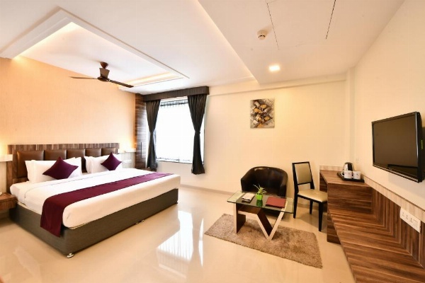 Click Hotel Sagar Plaza Chakan, Pune image 16