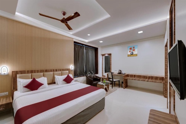 Click Hotel Sagar Plaza Chakan, Pune image 5