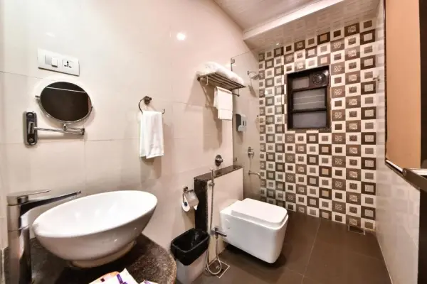 Click Hotel Sagar Plaza Chakan, Pune 8