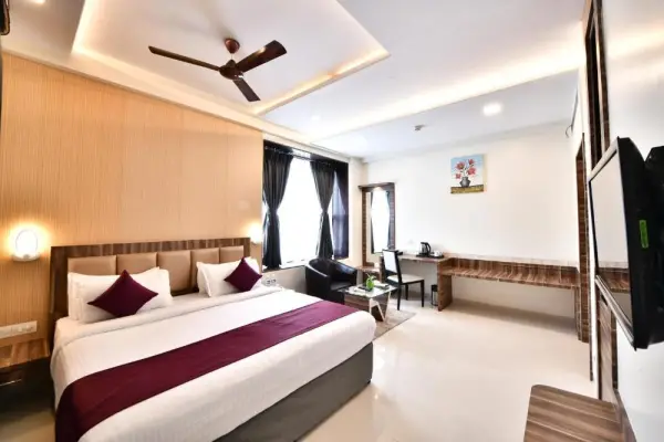 Click Hotel Sagar Plaza Chakan, Pune 9